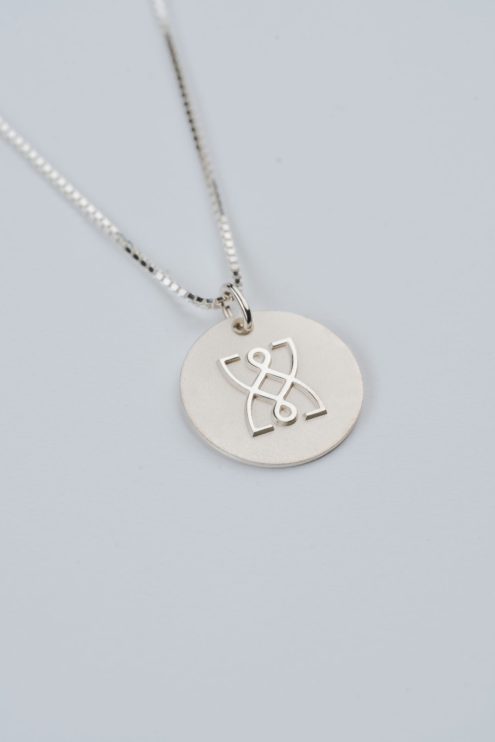 IXIA Jewelry – Silver Necklace with the IXIA Medallion 1